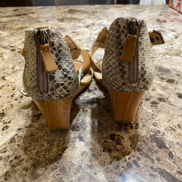 Wedges - Picture 3 of 4